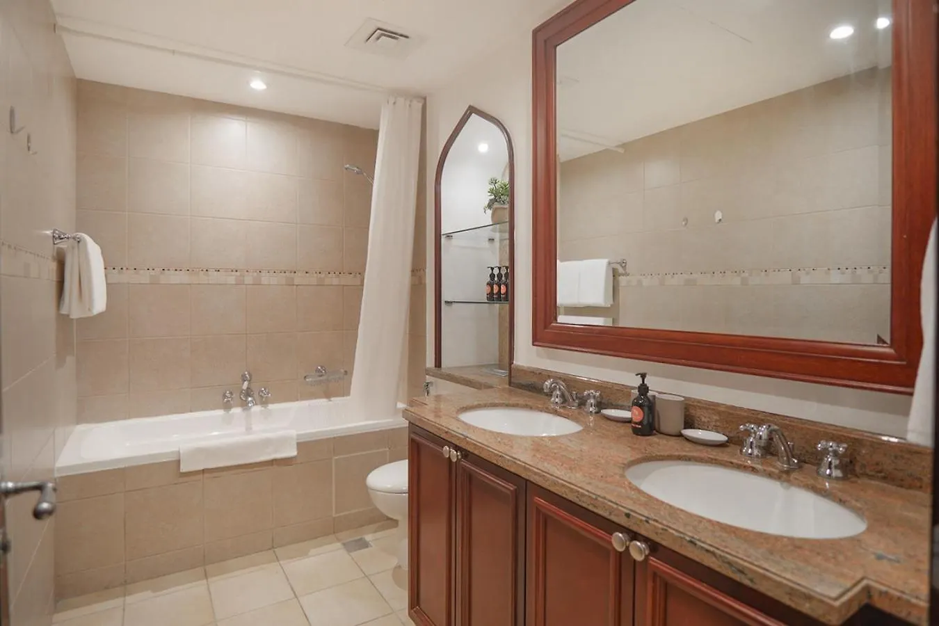 Lejlighed Easygo- Spacious-Authentic-City Center Dubai
