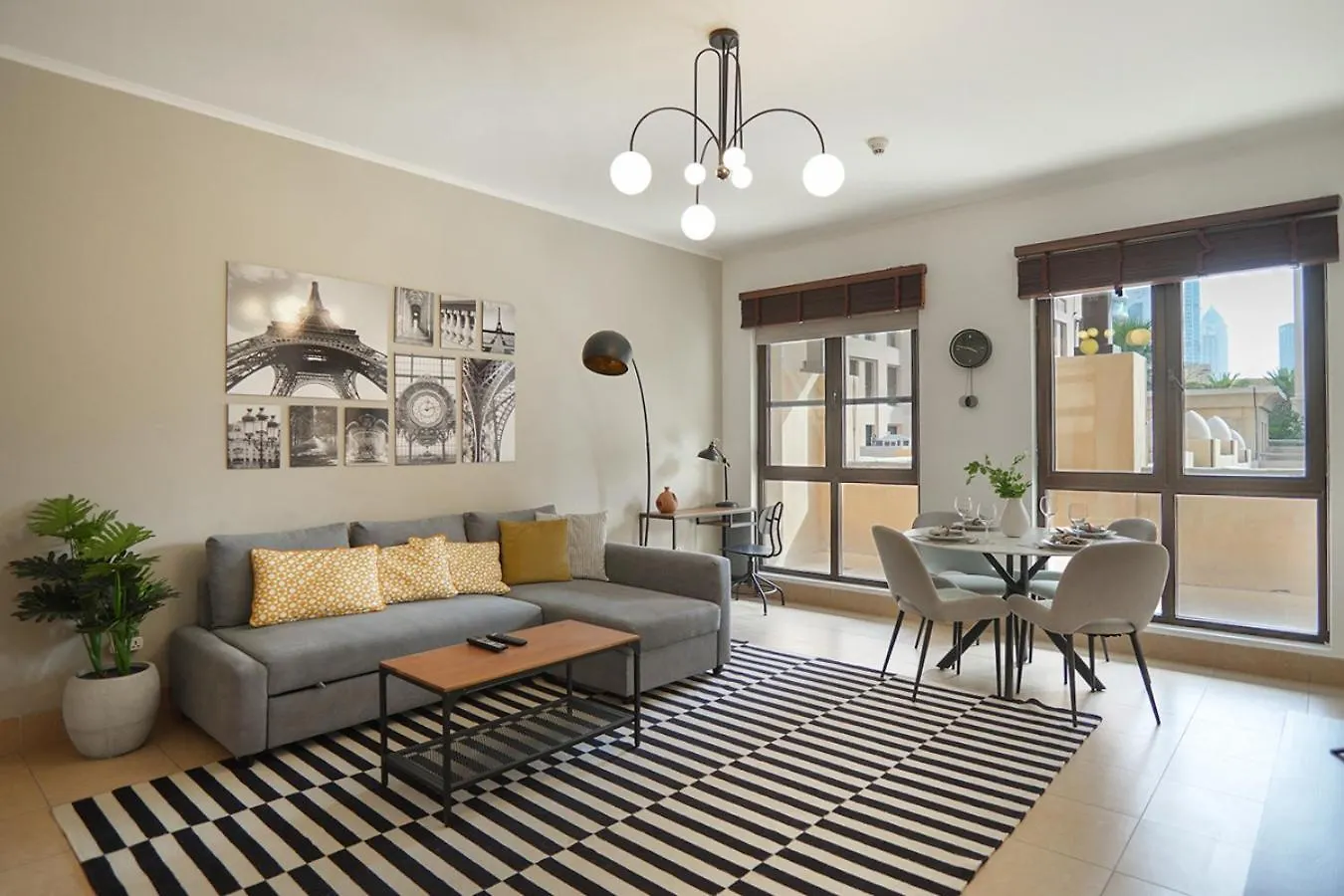 Easygo- Spacious-Authentic-City Center Dubai